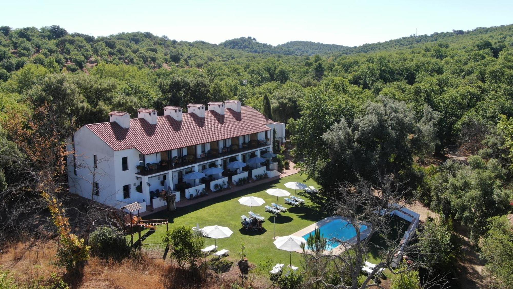 Hotel Apartamento Rural Finca La Media Legua Aracena Eksteriør bilde