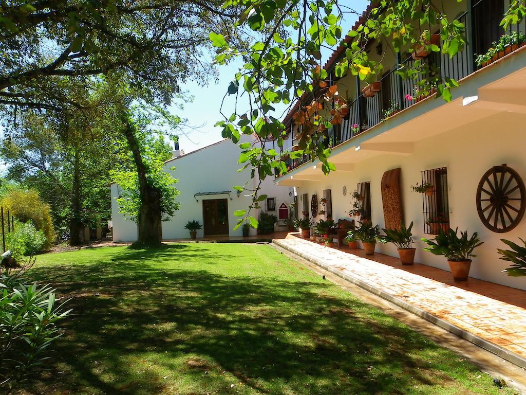 Hotel Apartamento Rural Finca La Media Legua Aracena Eksteriør bilde