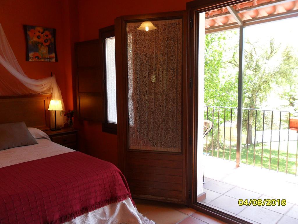 Hotel Apartamento Rural Finca La Media Legua Aracena Eksteriør bilde