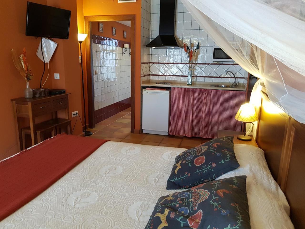 Hotel Apartamento Rural Finca La Media Legua Aracena Eksteriør bilde